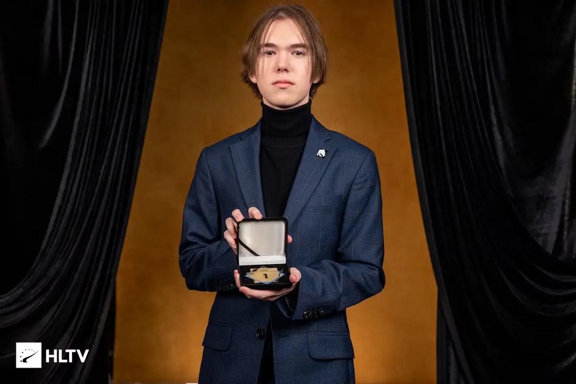 实力碾压！ENCE 2-0战胜C9