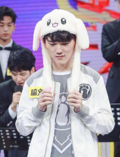 或无缘S13赛季！小狗Uzi直播发声，年龄问题是关键