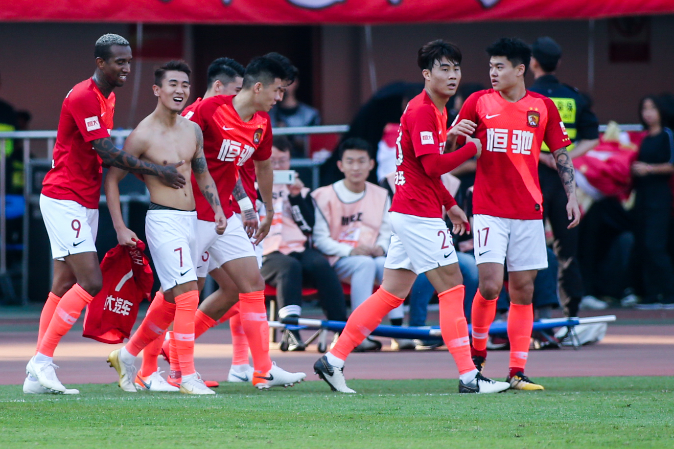 第18轮：利物浦2-1伍尔弗汉普顿 集锦