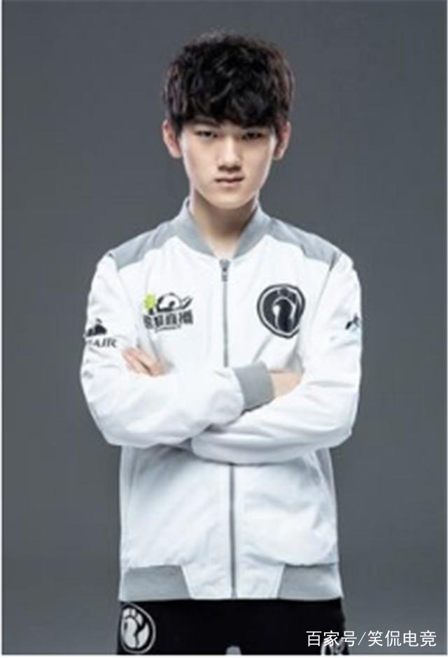 LoL Esports官方：Xiaohu选手八次打进世界赛，仅缺席2020年S赛