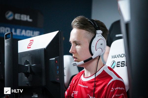 FPX官宣春季赛大名单：中野Gori+Clid